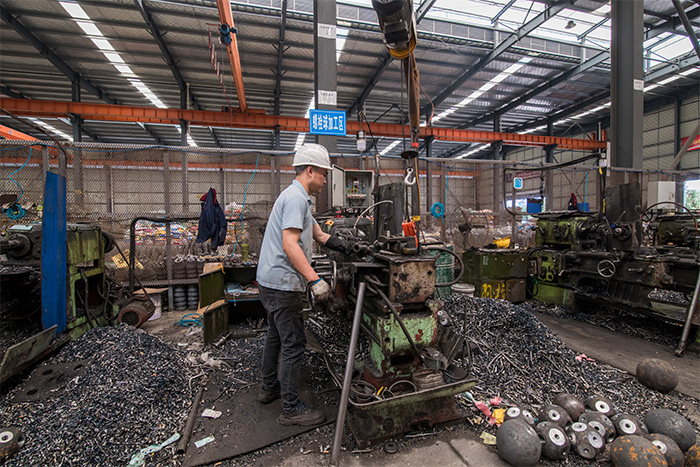 南岸网架配件-螺栓球加工车间